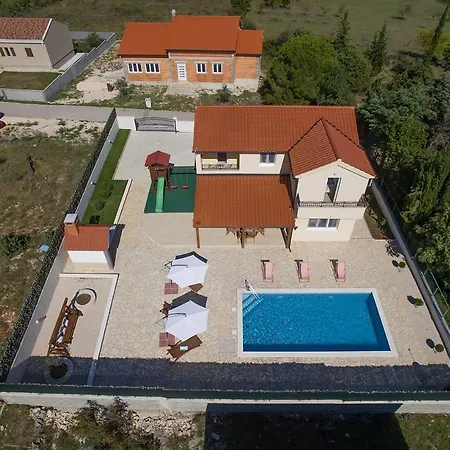 Apartman Valentina Nin Ninski Stanovi