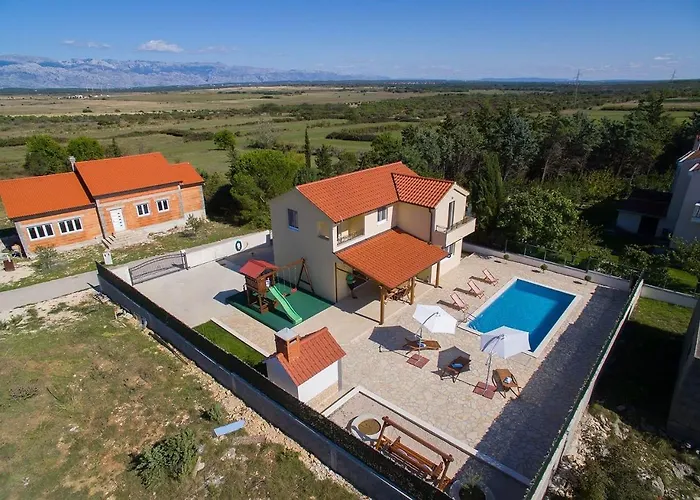 Apartman Valentina Nin *