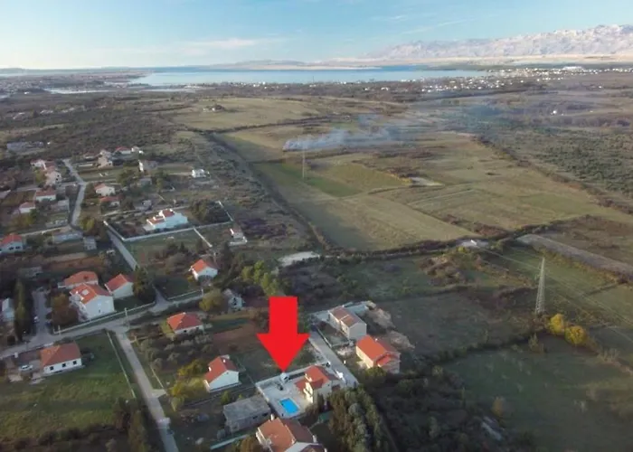 Apartman Valentina Nin *