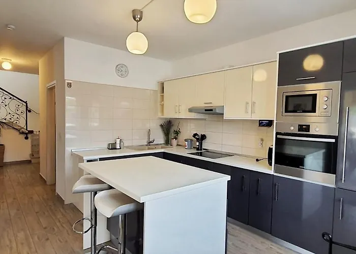 Valentina Nin Apartman *