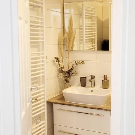 Valentina Nin * Ninski Stanovi