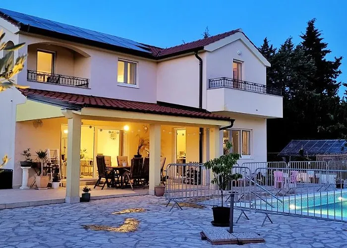 Valentina Nin * Ninski Stanovi